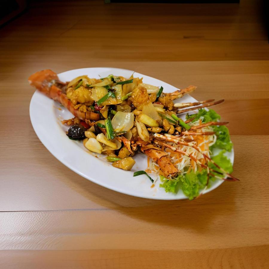 Lobster with cashew nuts - Super Chef (Best of Thai Food)